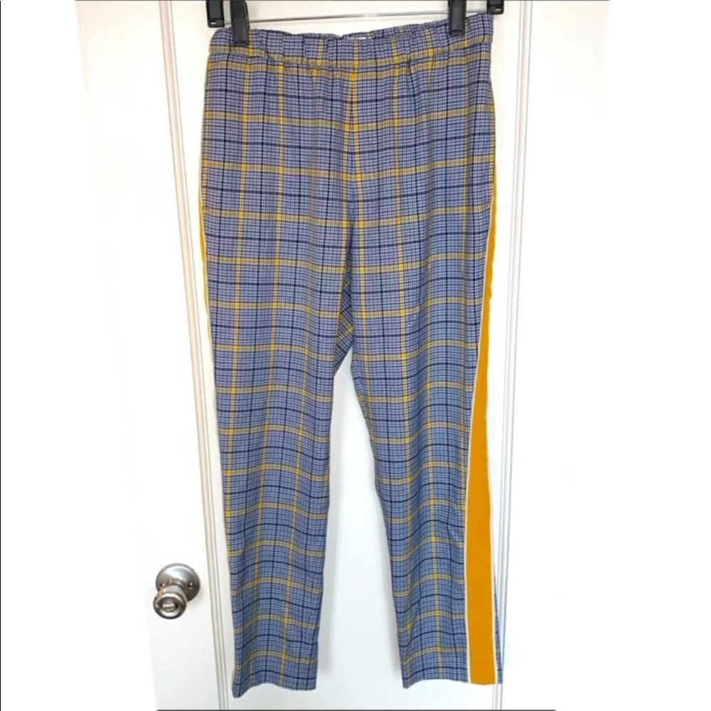 Closed Plaid Joggers